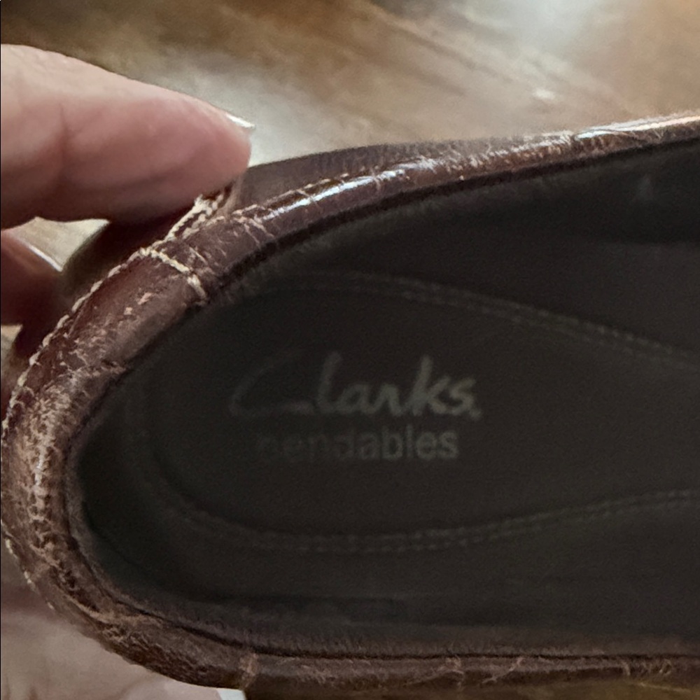 Clarks Women's Croc-Embossed Brown Loafers - Picture 3 of 8